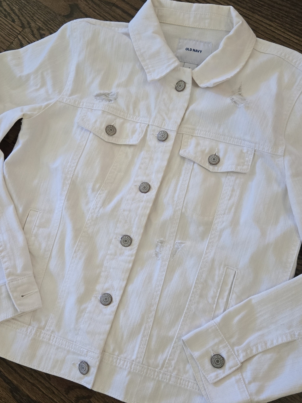 old navy distressed white denim jacket | size m | cropped trucker